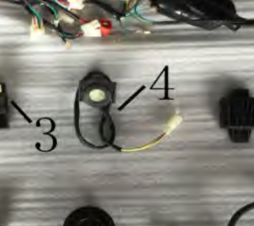 Starter relay for PMZ50-21. PMZ50-21-I-004